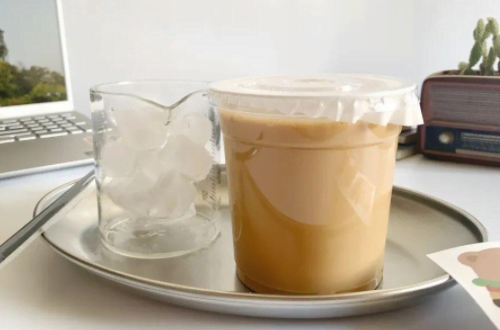 在家自己做奶茶，无香精无添加剂，轻松实现奶茶自由